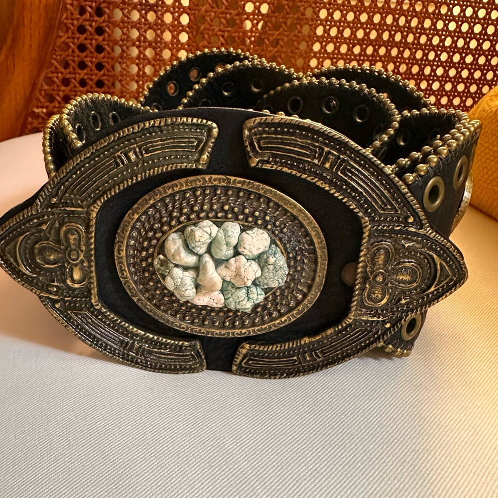 Suede belt